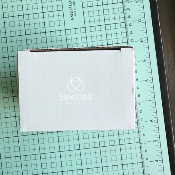 Beetles Gel Nail Polish Set - 6 Colours - Pastels - Picture 6 of 8